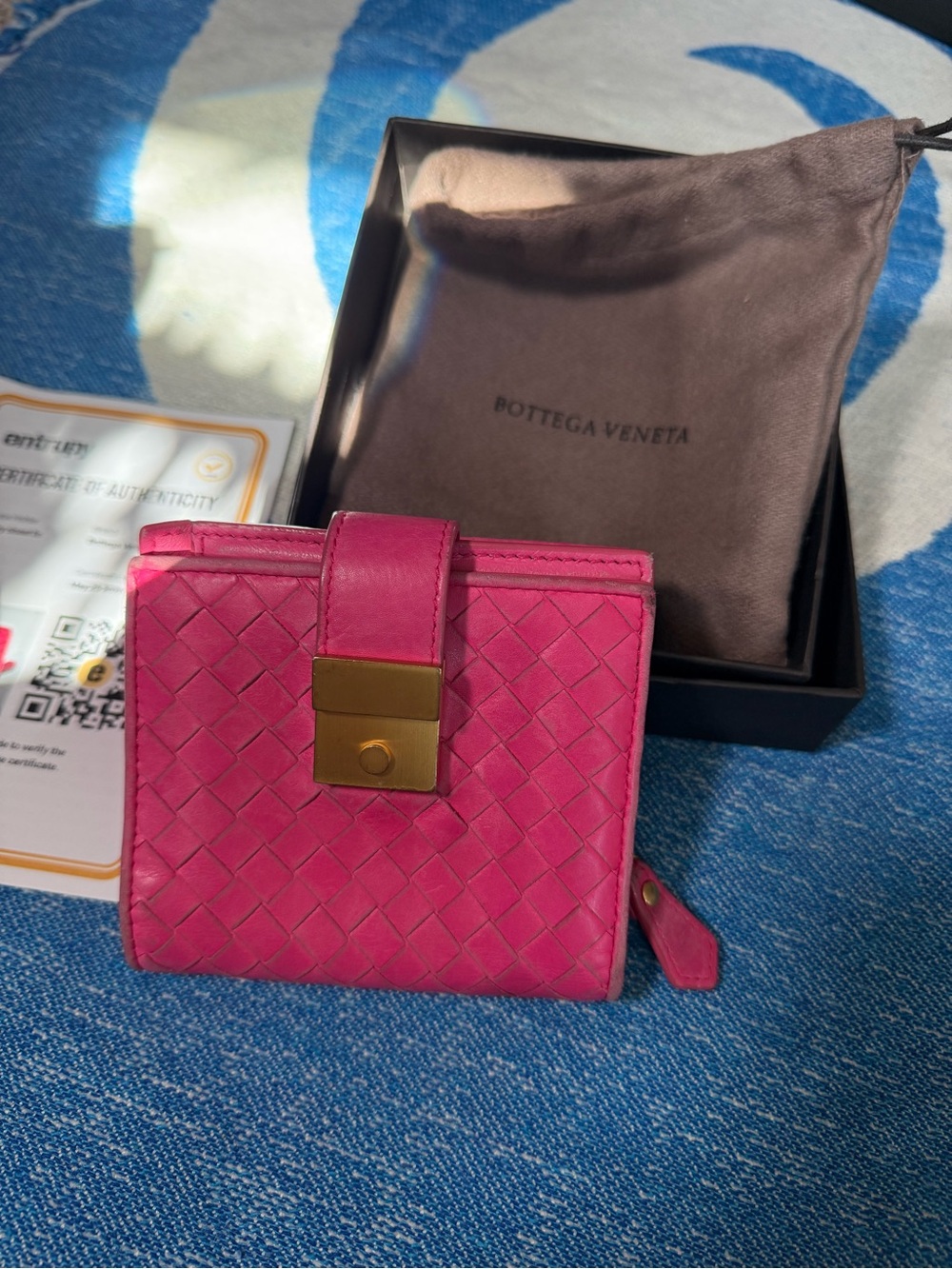 Bottega Veneta FULL INCLUSION Hot Pink Intrecciato Leather Compact Wallet